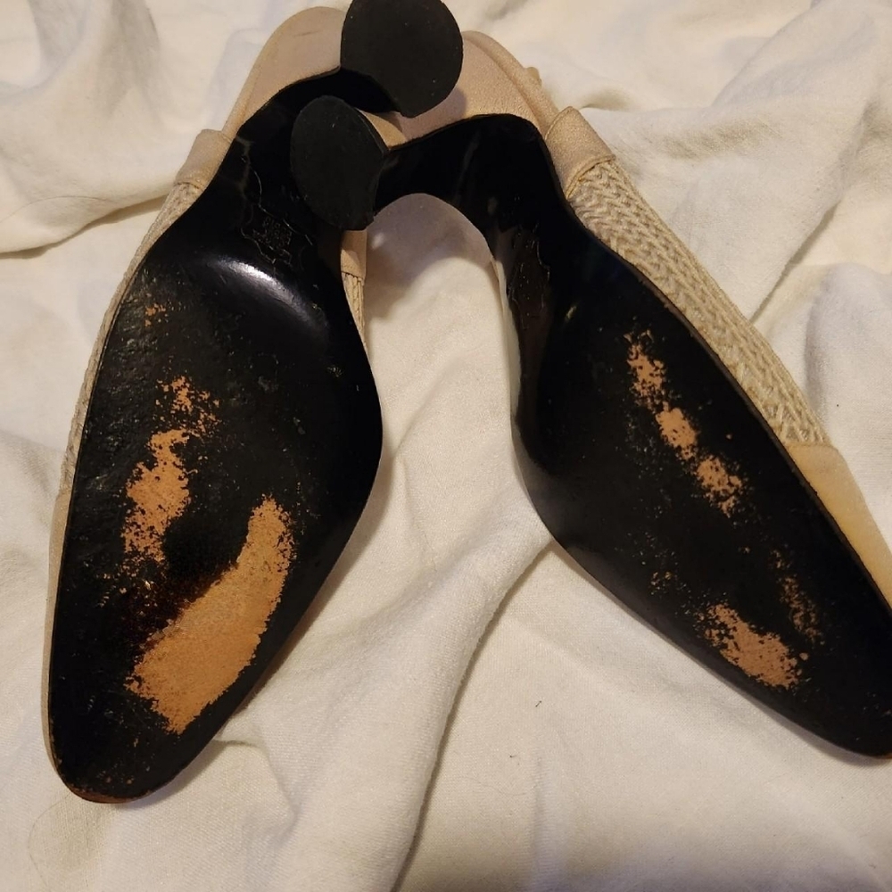 Vintage 1990s Yves Saint Laurent Slingback Heels | Woven Leather | Made in Italy - Picture 8 of 8